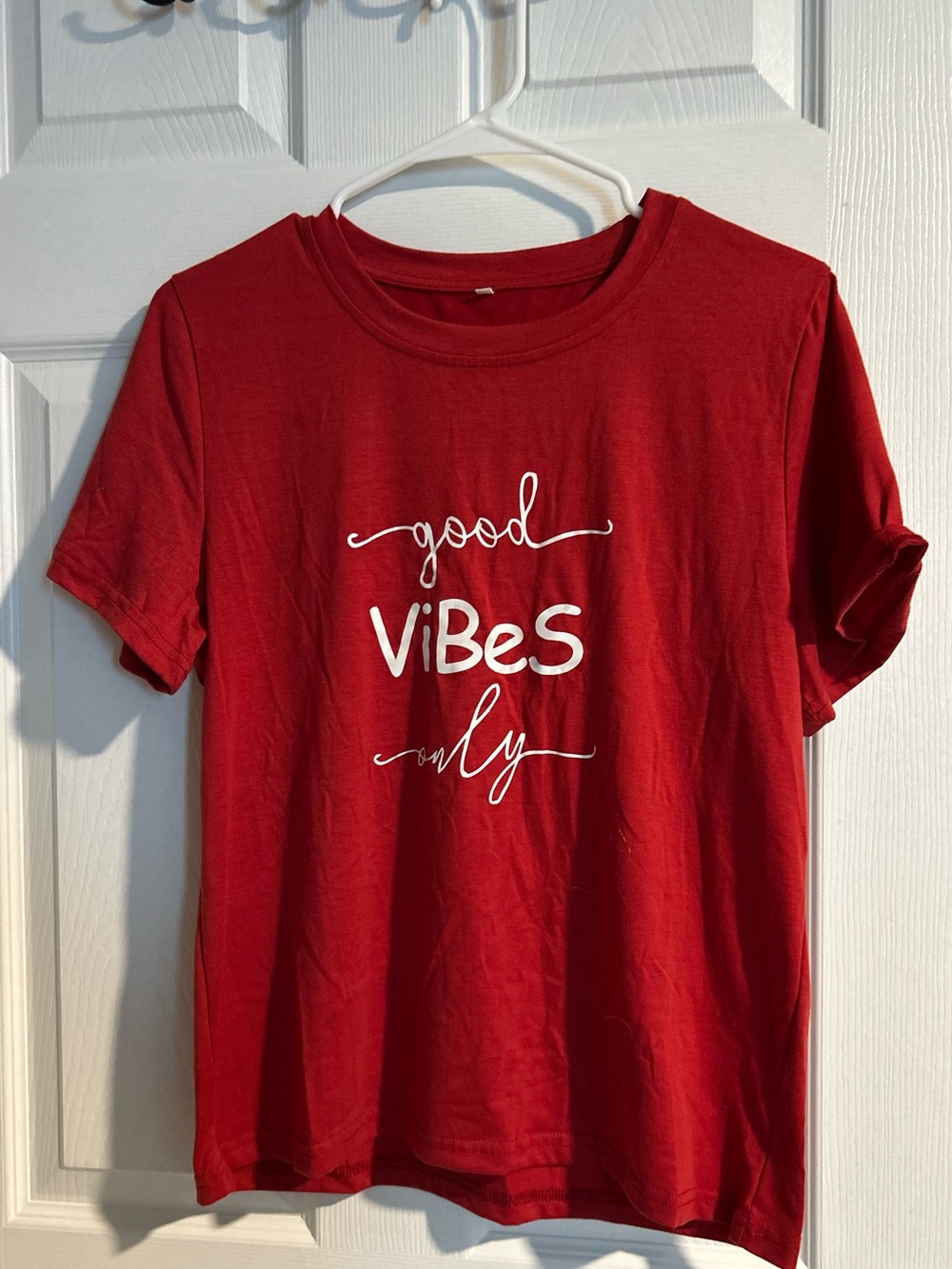 ‘Good Vibes Only’ Red T-Shirt